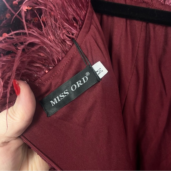 Miss Ord Women’s Off Shoulder Long Sleeve Wine Sequin Velvet Dress Gown Sz M NWT - Picture 7 of 9